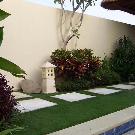 Bali Merita Villa Kerobokan  Exterior photo